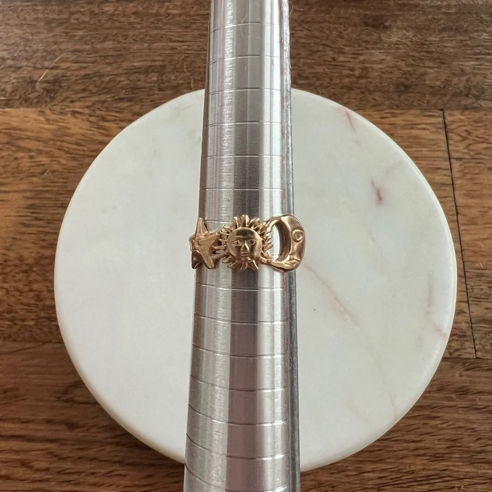 14K Gold Star Sun Moon Ring - Picture 7 of 7